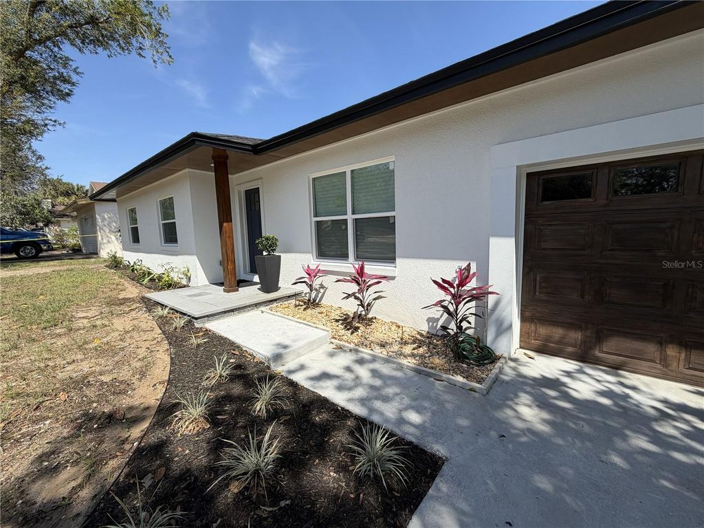 Photo of 2235 Wautoma Place, Orlando, FL 32818 (MLS # O6390653)