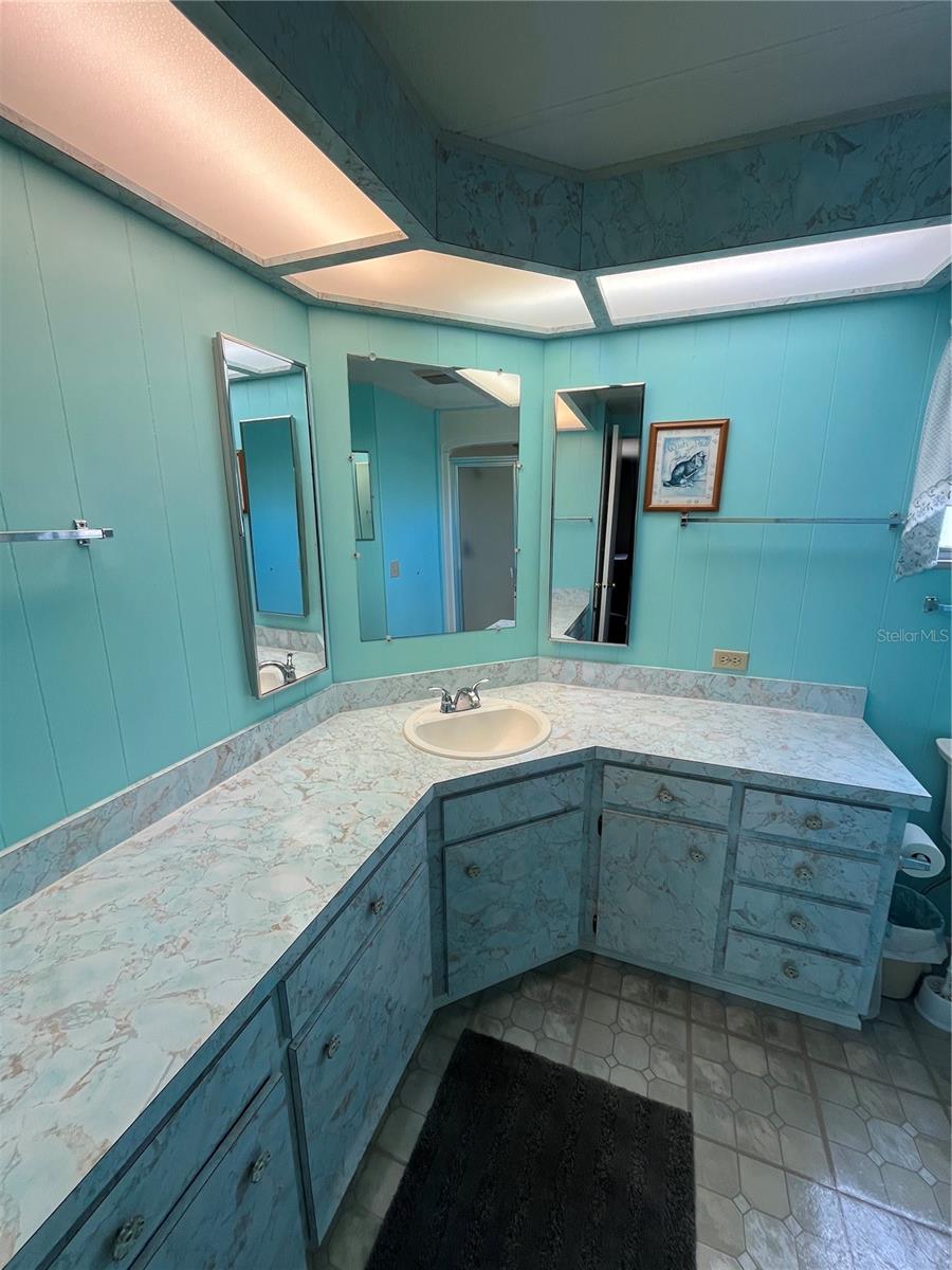 VENICE ISLE - Residential