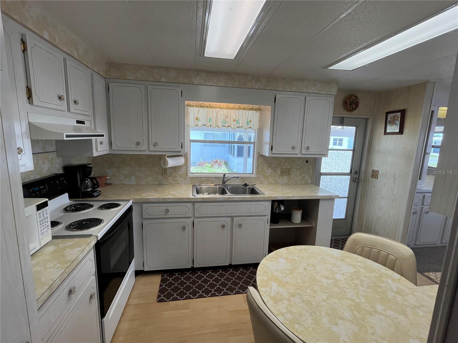 VENICE ISLE - Residential