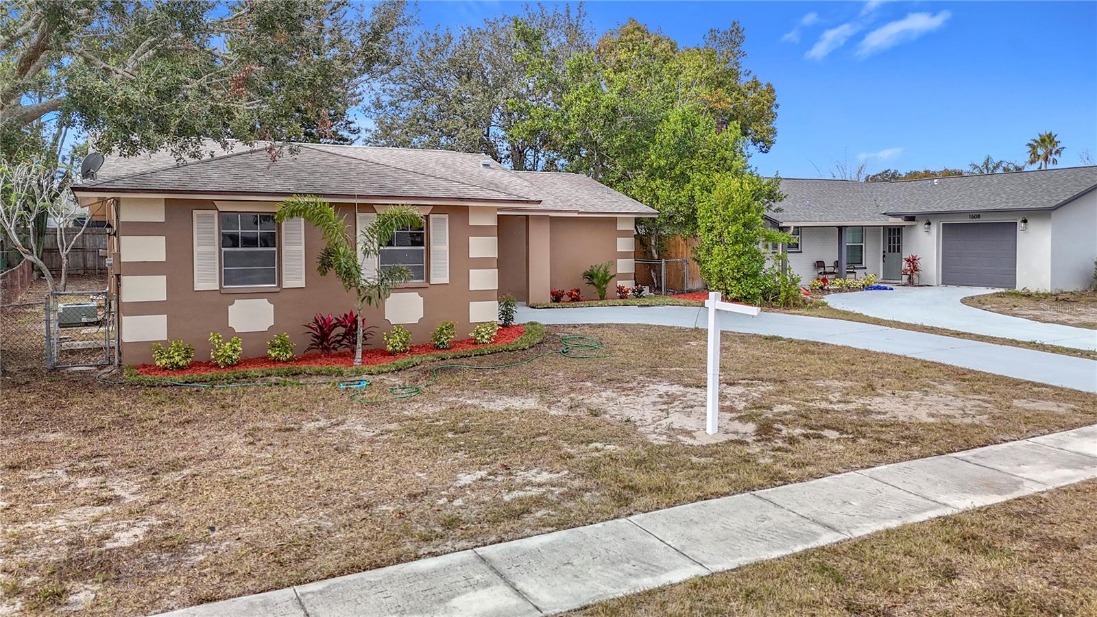 Prime Location! Fully Renovated Home Near US-19 and Klosterman Rd
Discover this beautifully updated home perfectly situated in a quiet neighborhood just minutes from US-19, Klosterman Road, top-rated restaurants, shopping, hospitals, and Florida’s gorgeous beaches.
This fully renovated home offers modern style and comfort throughout, featuring
New kitchen appliances – stove, refrigerator, microwave, and sink
Granite countertops and brand-new cabinets
New flooring, doors, handles, and faucets
Fresh interior and exterior paint, including a garage with epoxy flooring
New French doors opening from the living area
Roof with an estimated 10–12 years of remaining life
A/C and water heater in excellent working condition