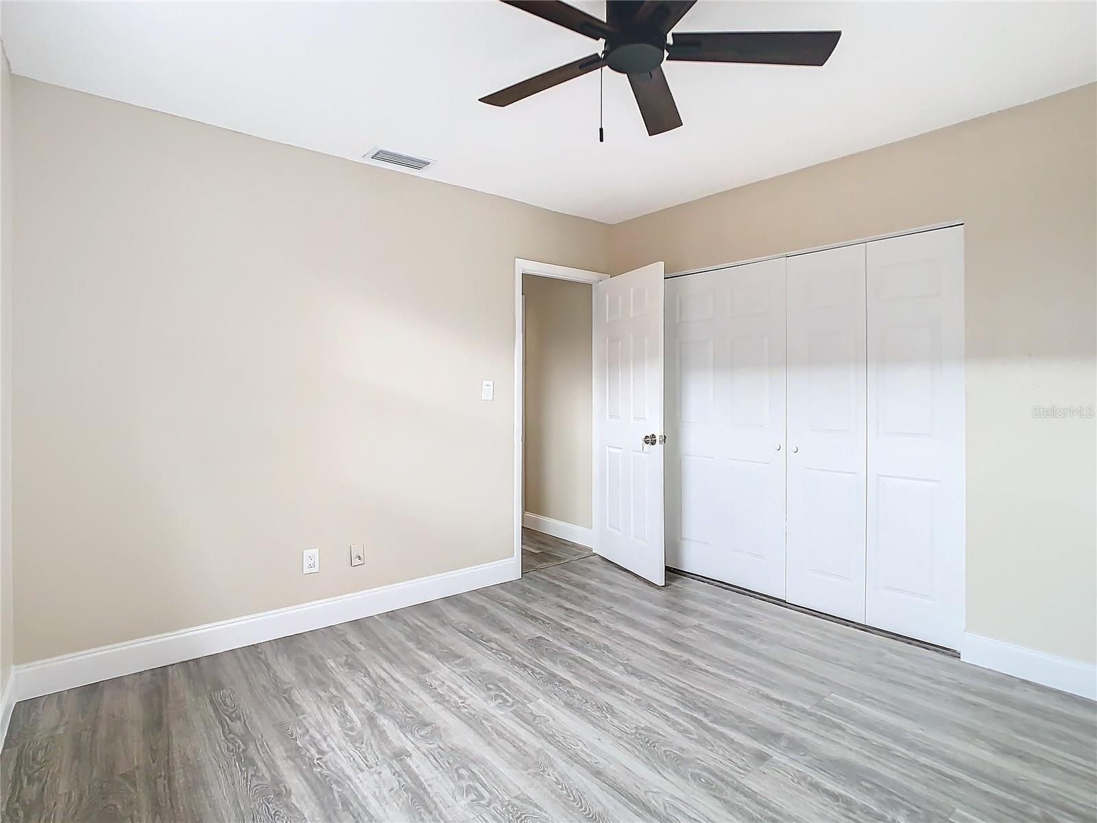 TRENTWOOD MANOR - Residential Lease