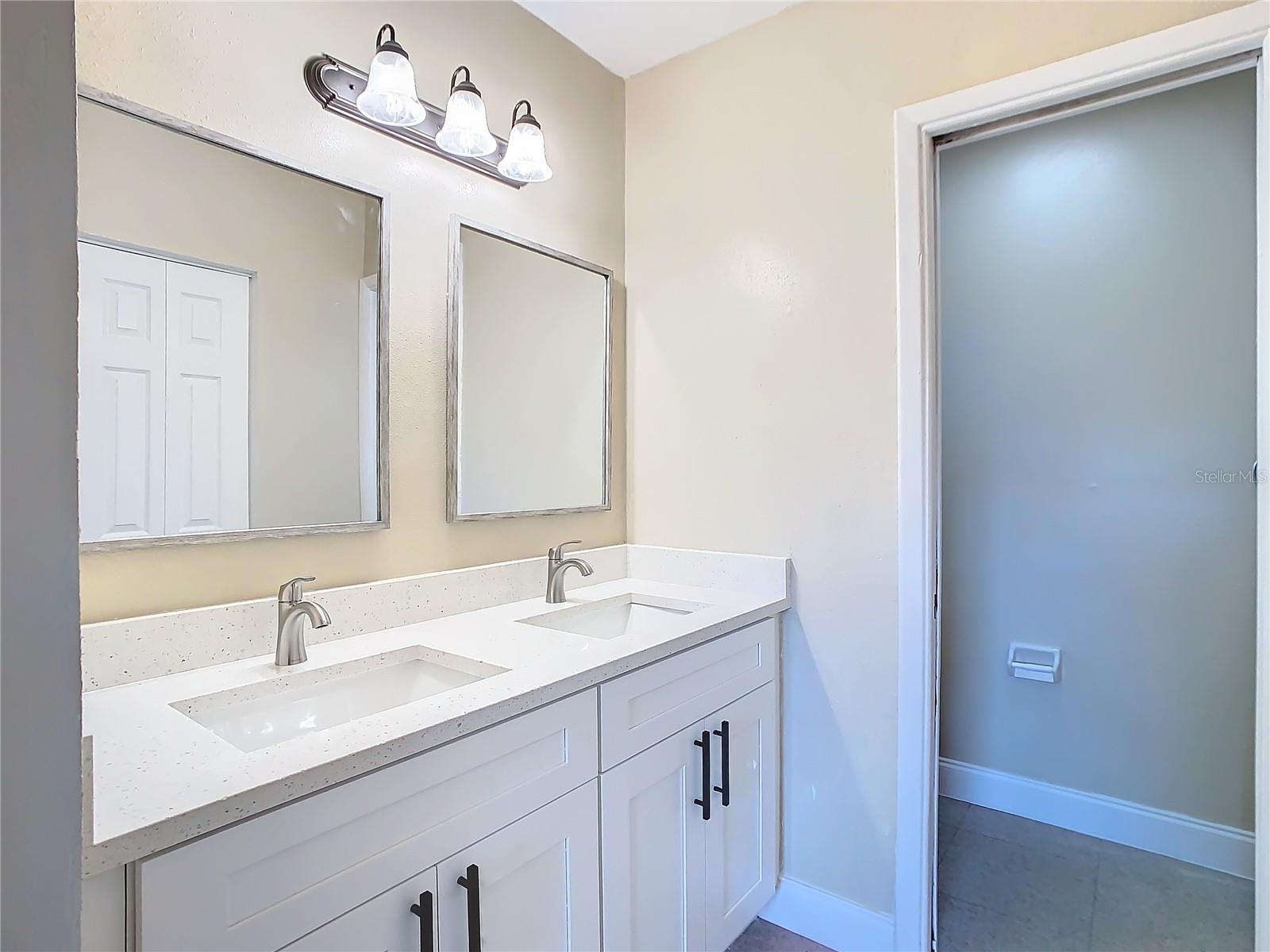 TRENTWOOD MANOR - Residential Lease