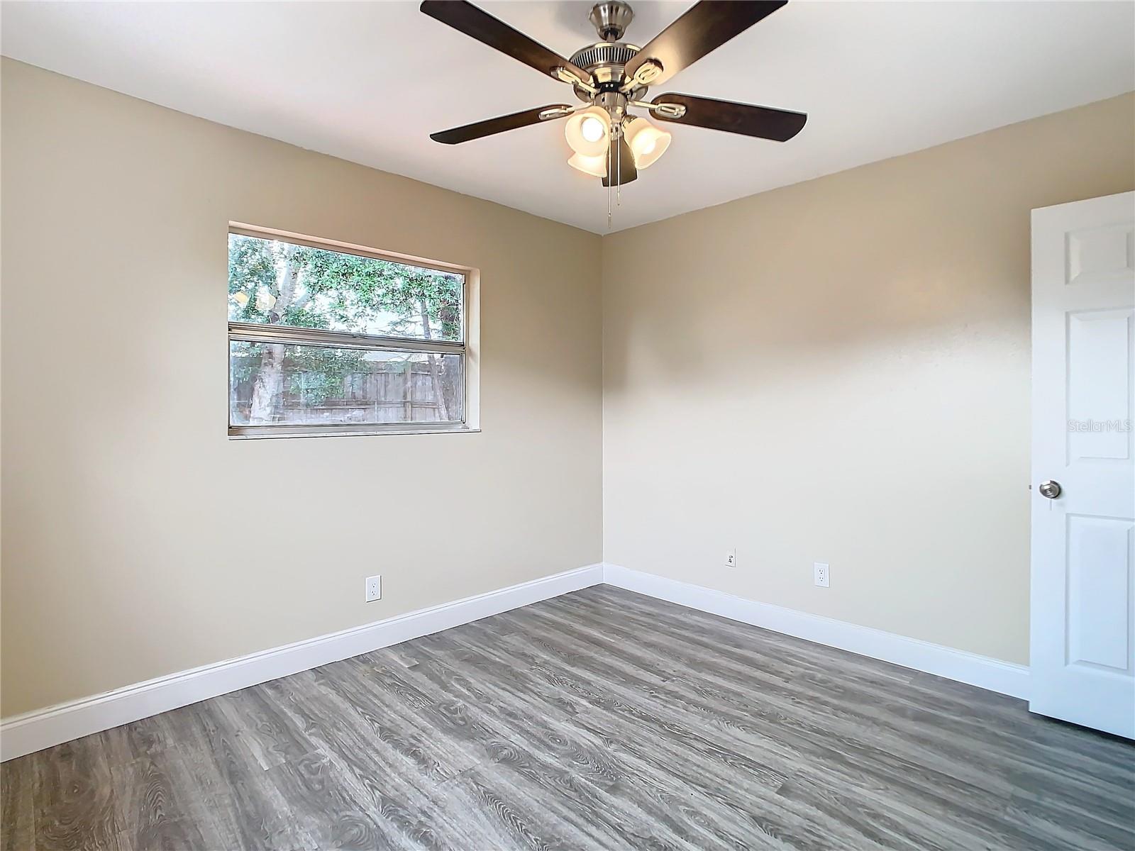 TRENTWOOD MANOR - Residential Lease