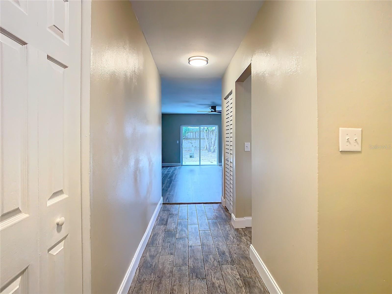 TRENTWOOD MANOR - Residential Lease