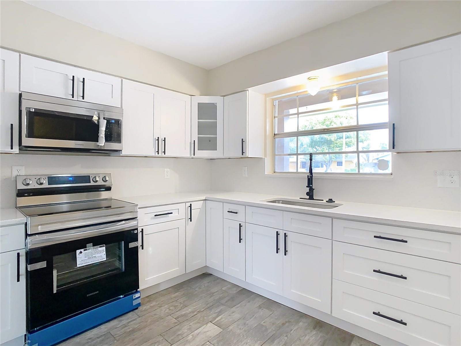 TRENTWOOD MANOR - Residential Lease