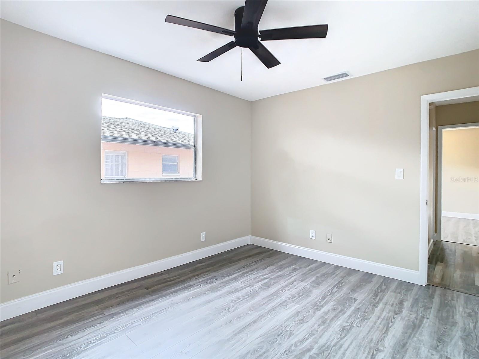 TRENTWOOD MANOR - Residential Lease
