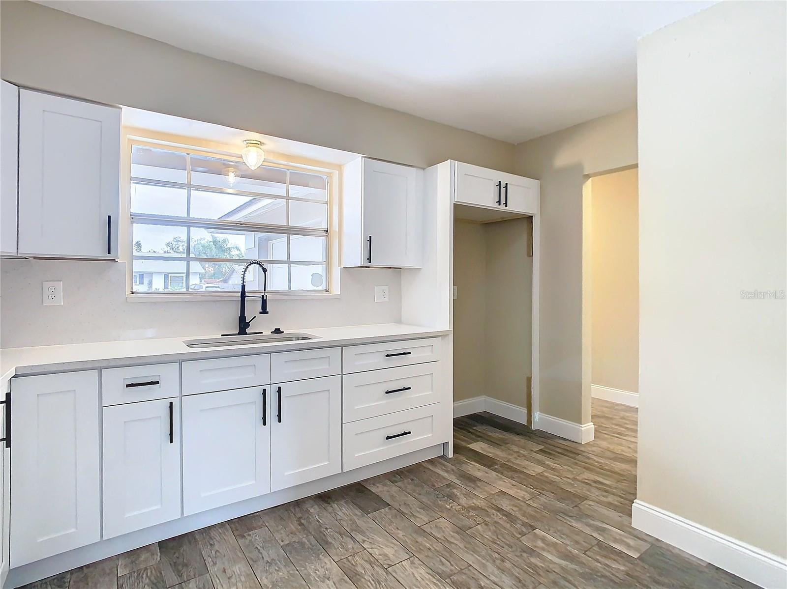 TRENTWOOD MANOR - Residential Lease