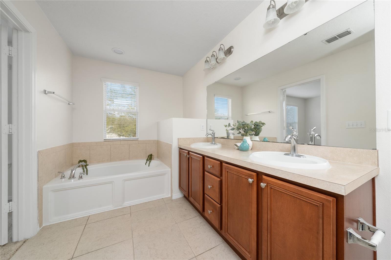 LEGACY PARK RESIDENTIAL TOWNHOME A REP - Residential Lease