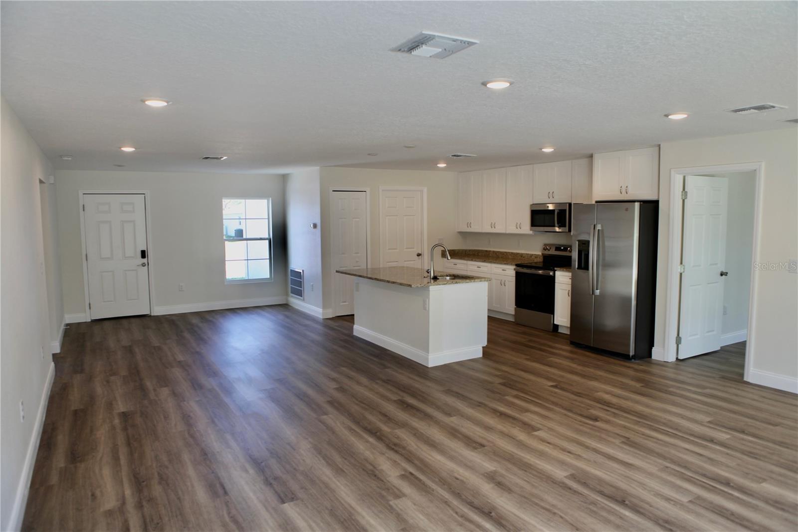 SUN N LAKE - Residential