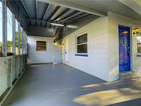 A home in TAMPA
