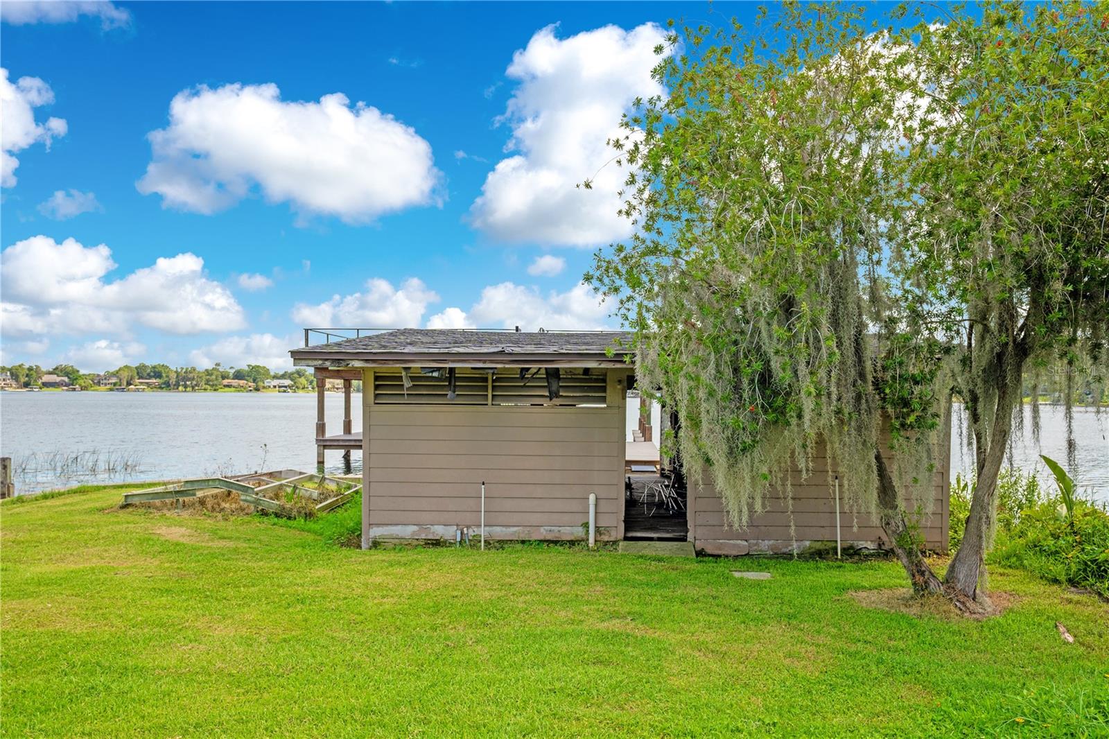 ALADAR ON LAKE BUTLER - Residential