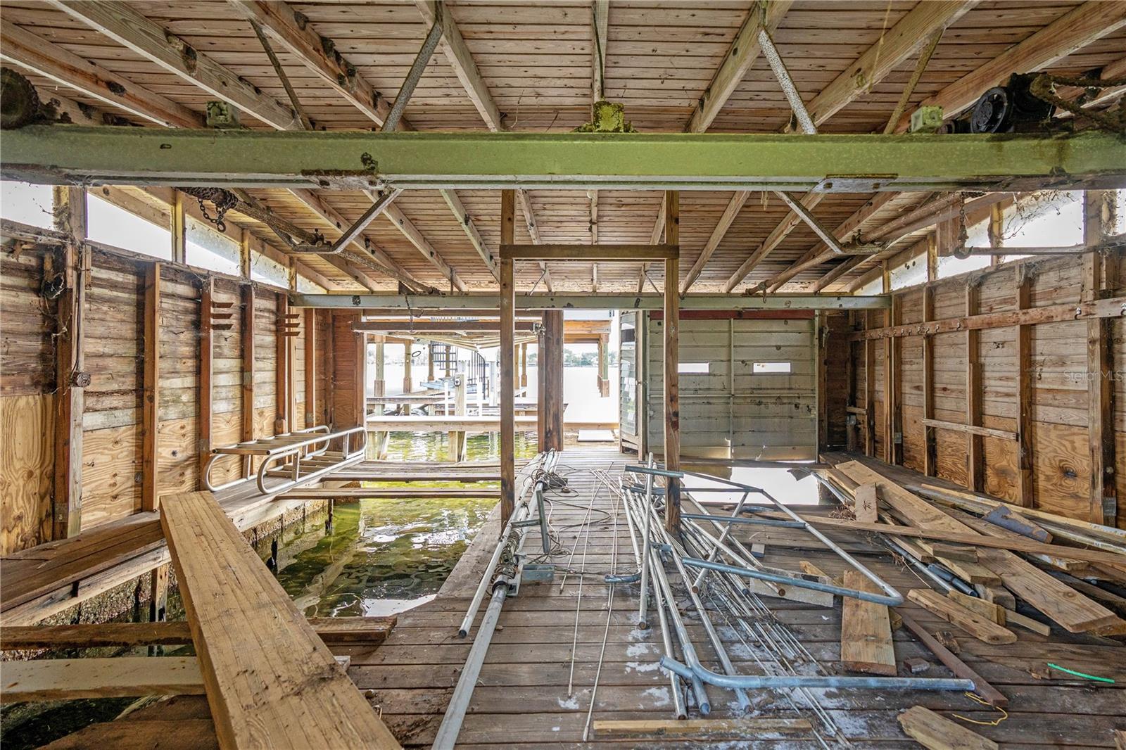 ALADAR ON LAKE BUTLER - Residential