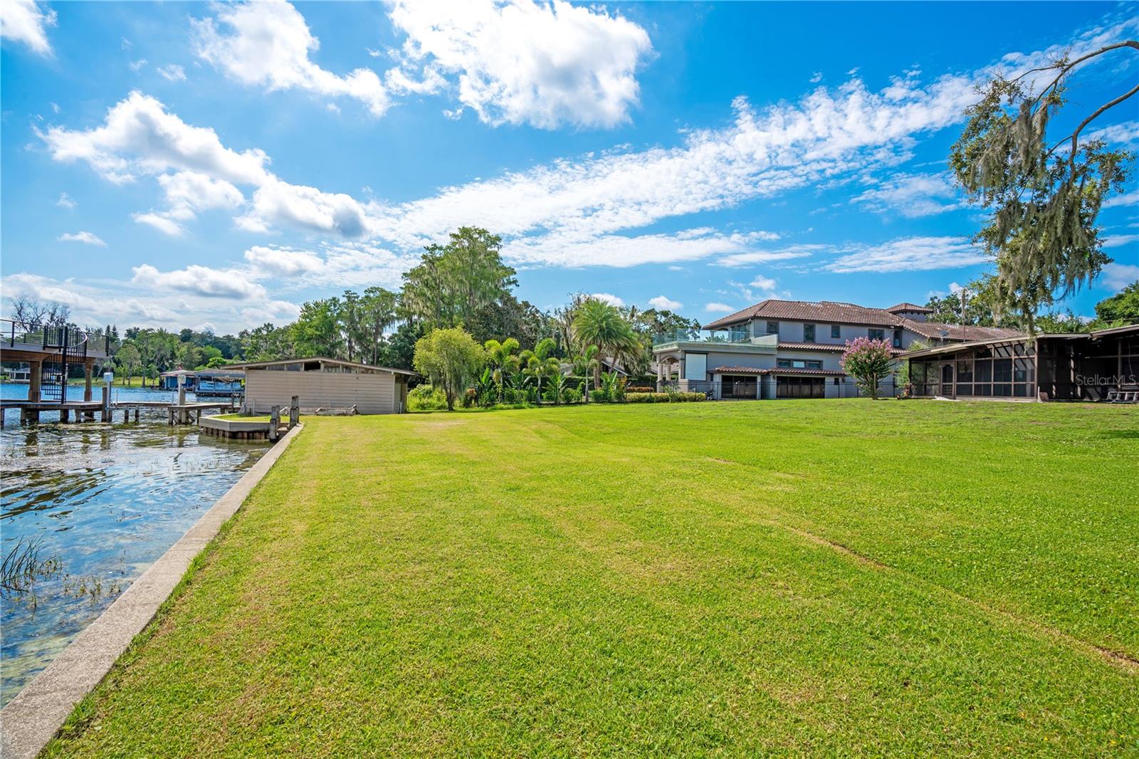 ALADAR ON LAKE BUTLER - Residential
