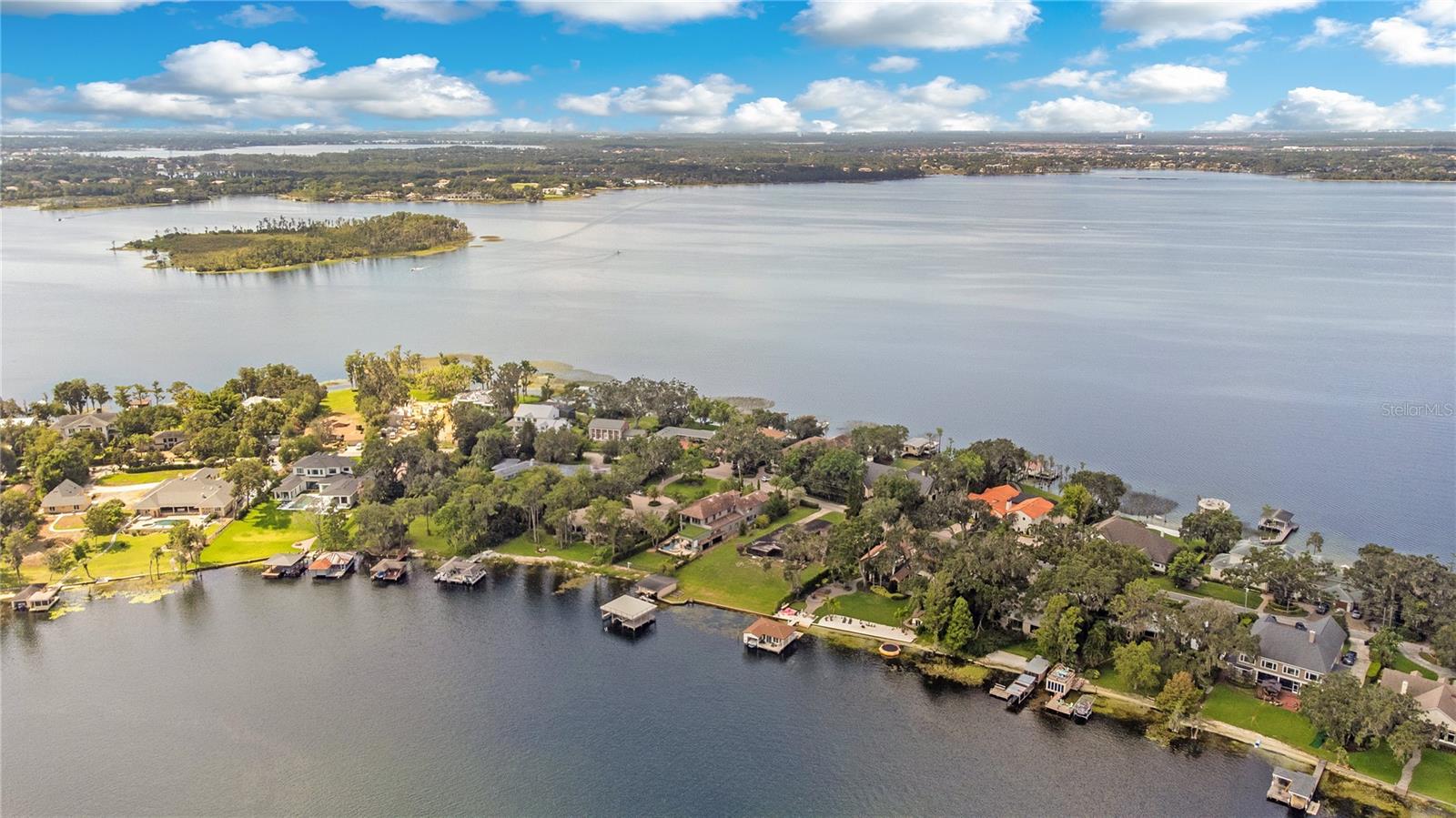 ALADAR ON LAKE BUTLER - Residential