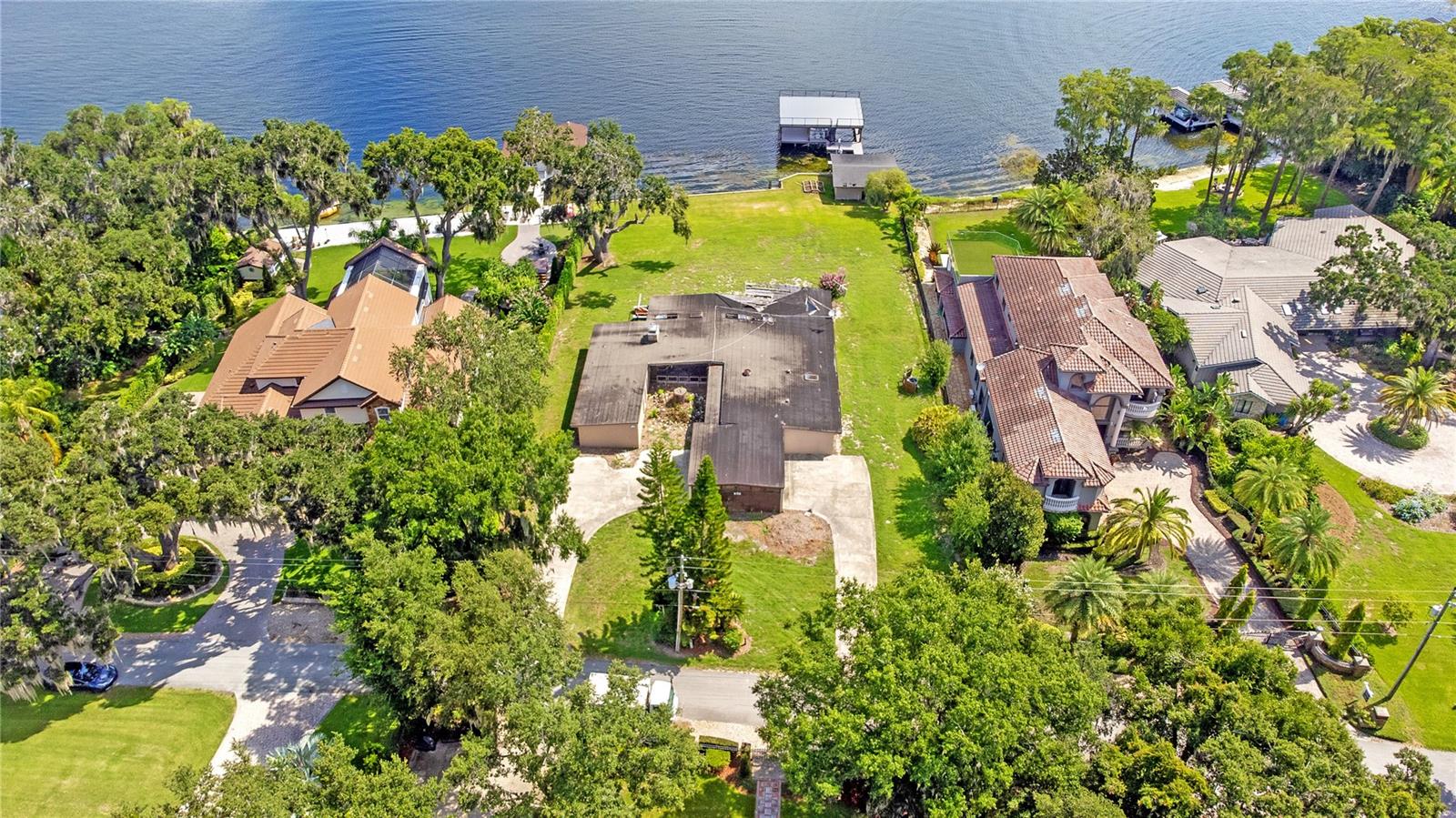 ALADAR ON LAKE BUTLER - Residential