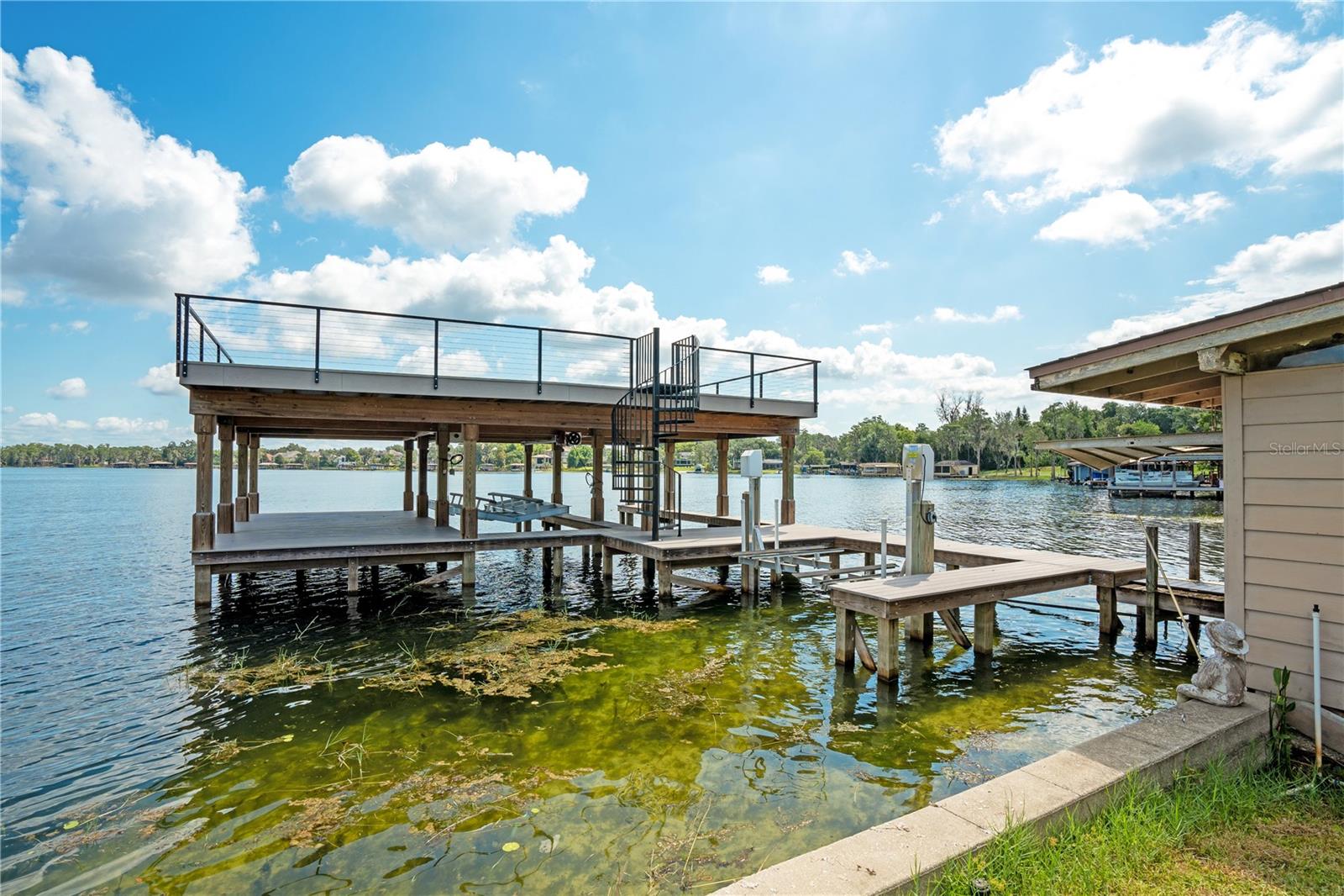 ALADAR ON LAKE BUTLER - Residential