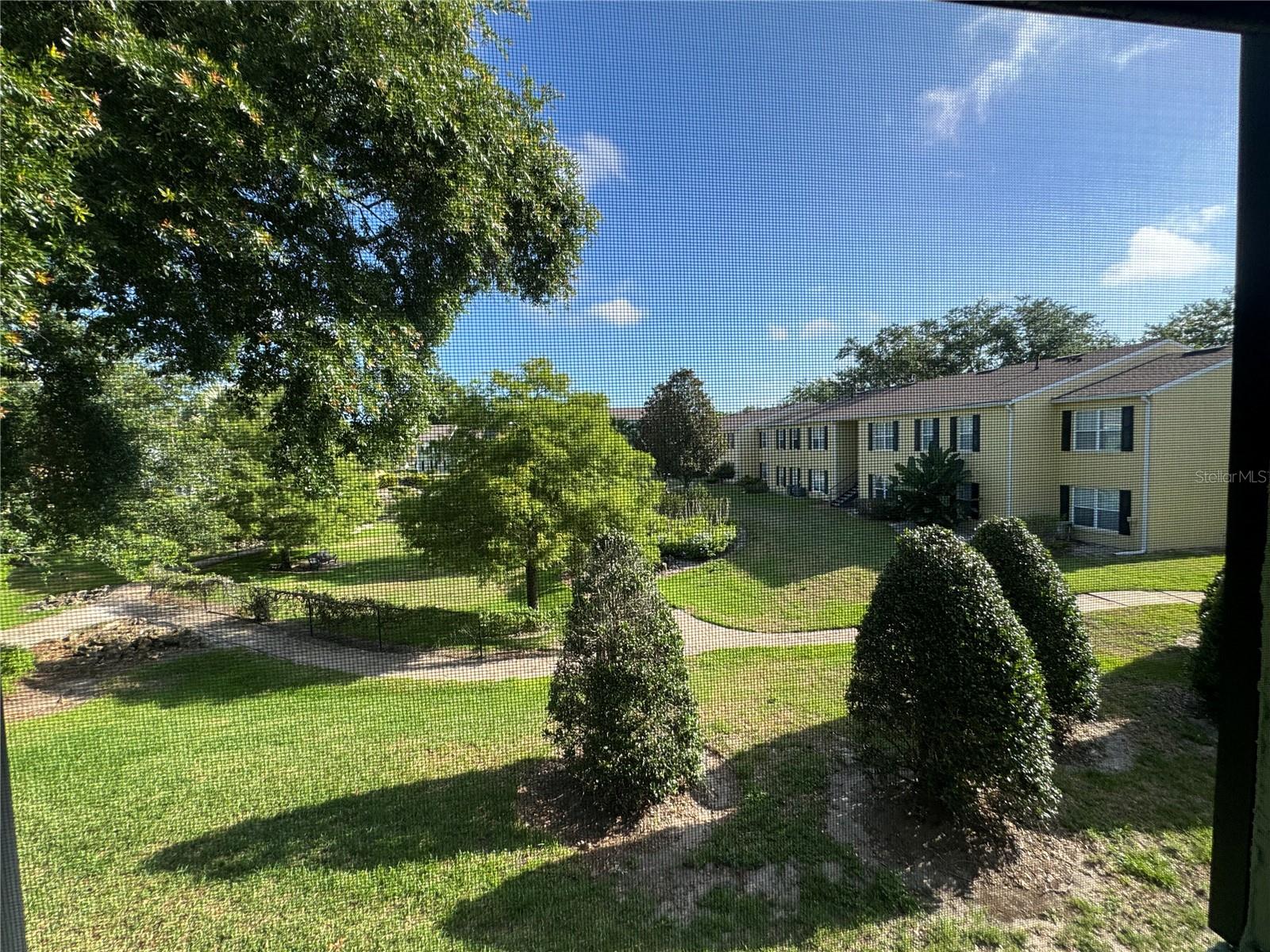 MIRIADA CONDO - Residential