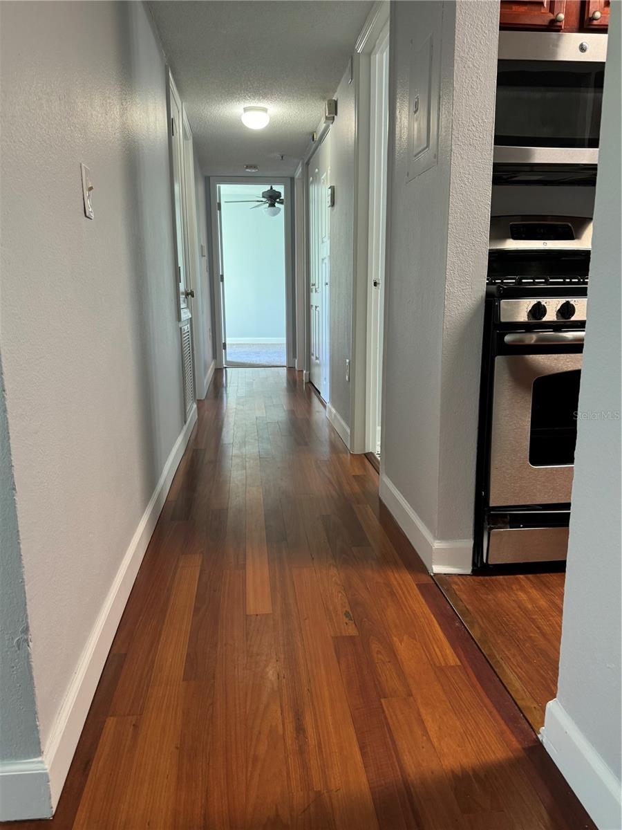 MIRIADA CONDO - Residential