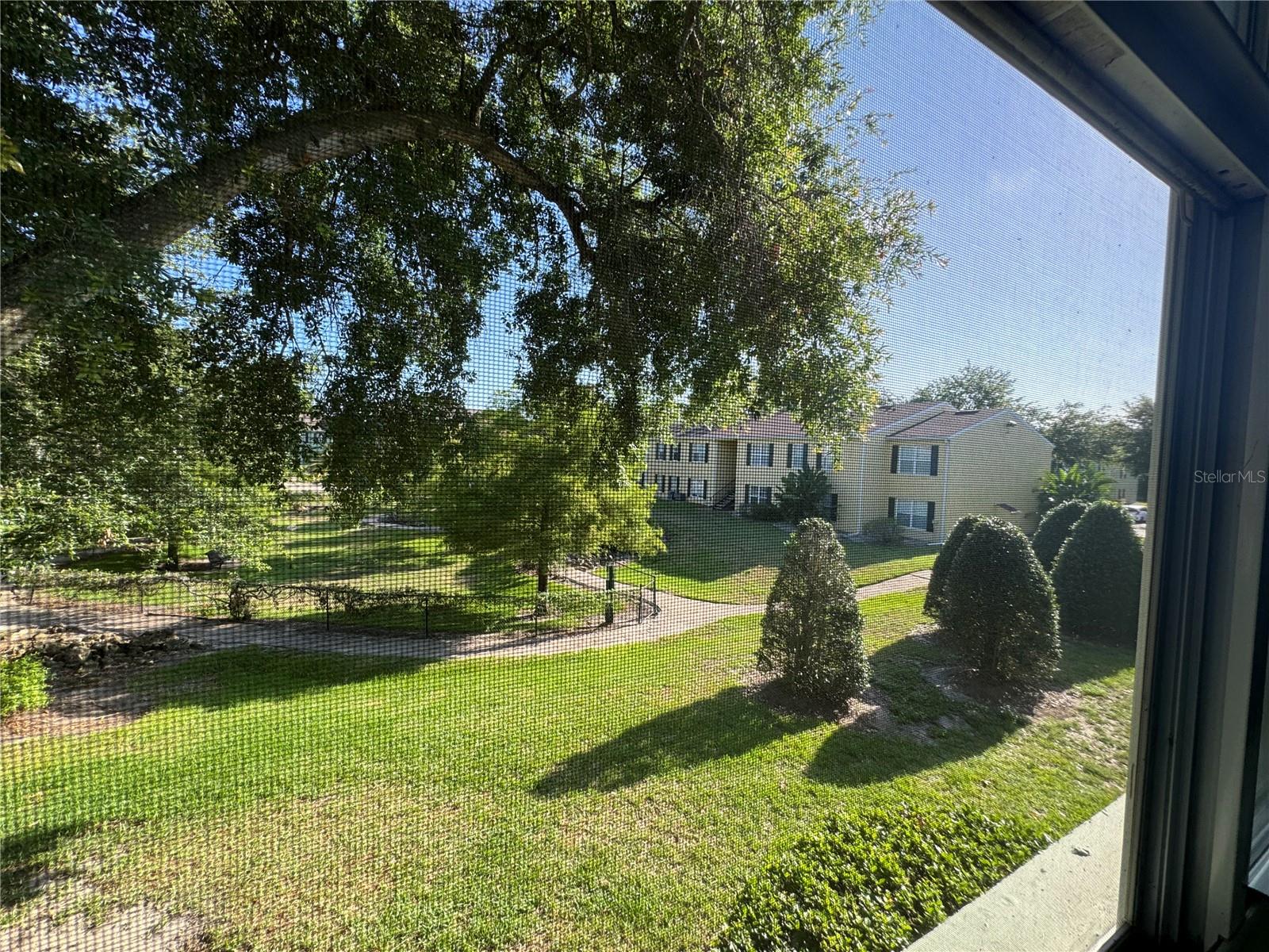MIRIADA CONDO - Residential