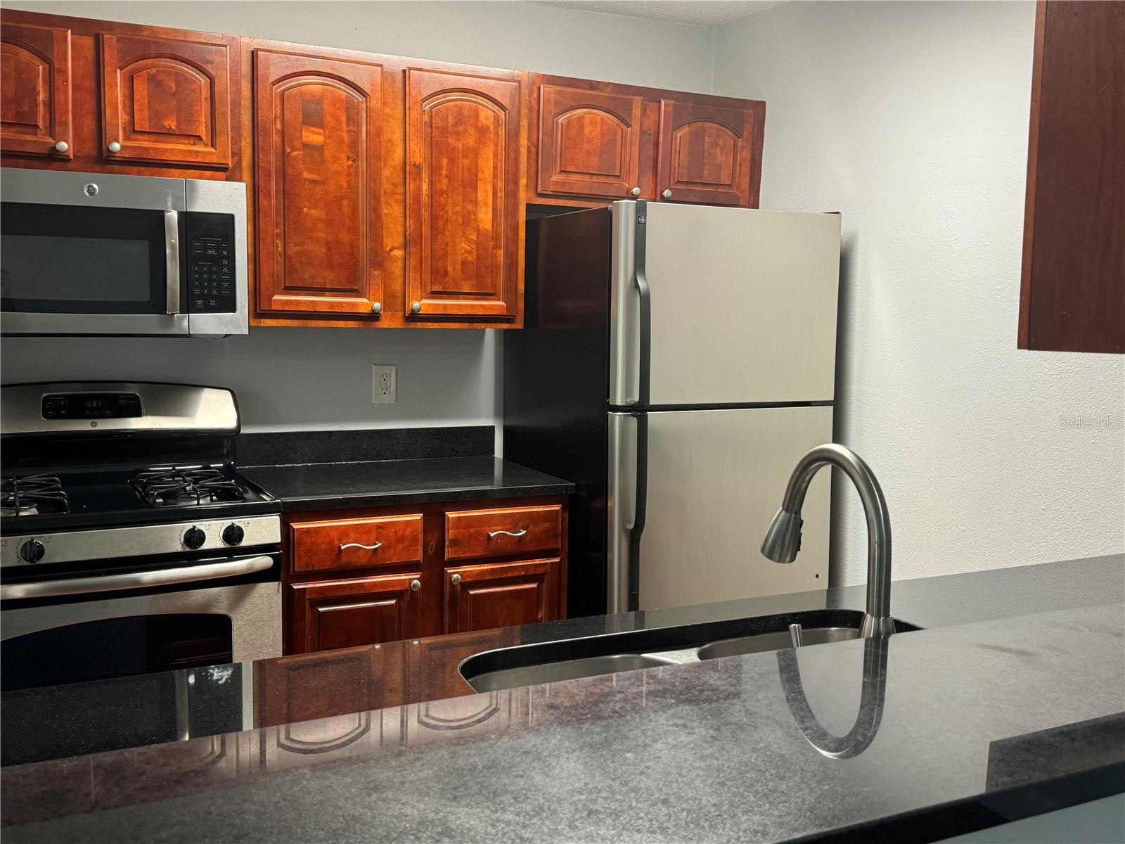 MIRIADA CONDO - Residential