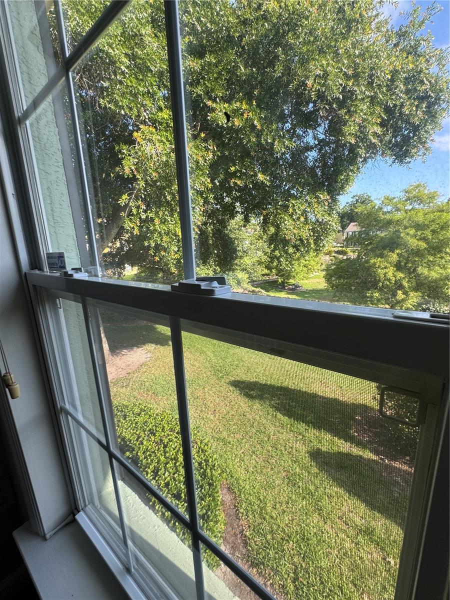 MIRIADA CONDO - Residential