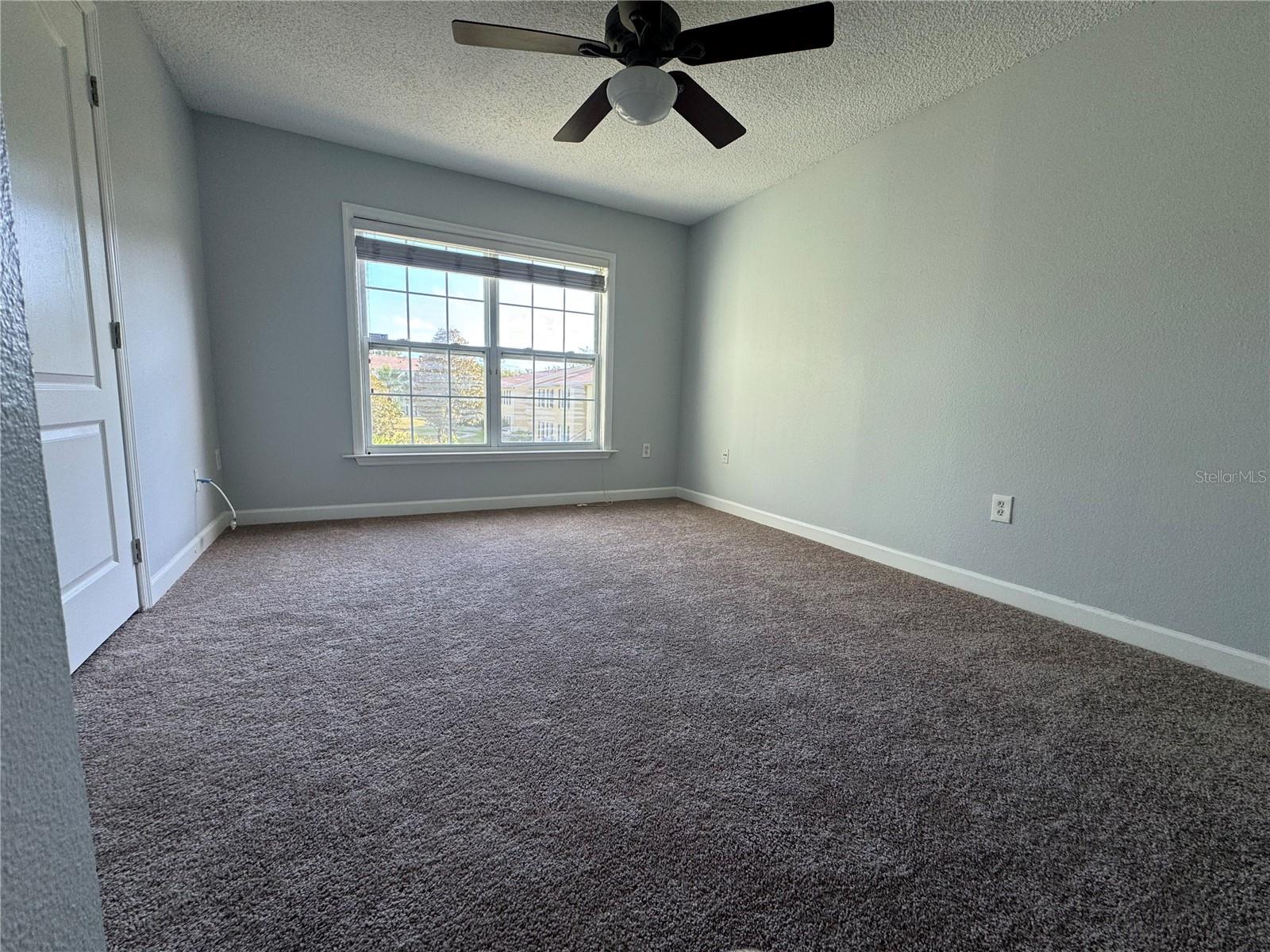 MIRIADA CONDO - Residential