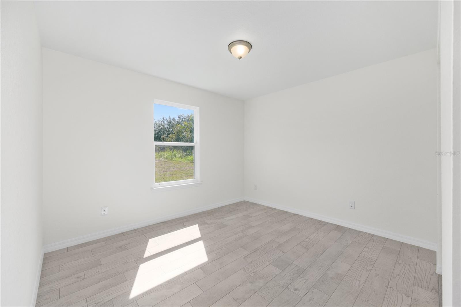 SILVER SPGS SHORES UN 19 - Residential