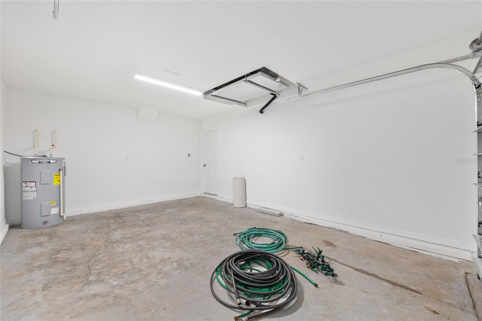 SILVER SPGS SHORES UN 19 - Residential