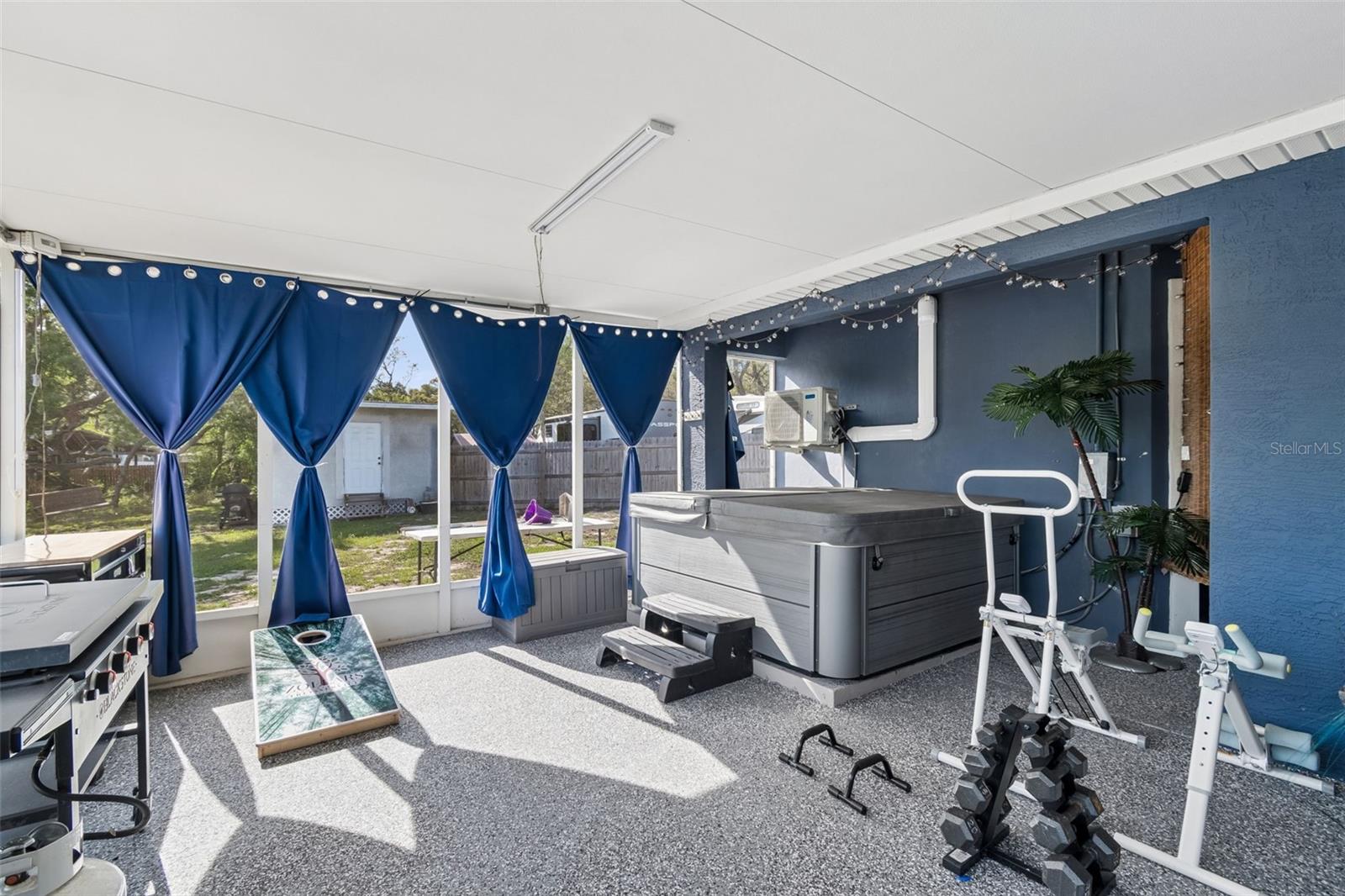 HUDSON GROVE ESTATES - Residential