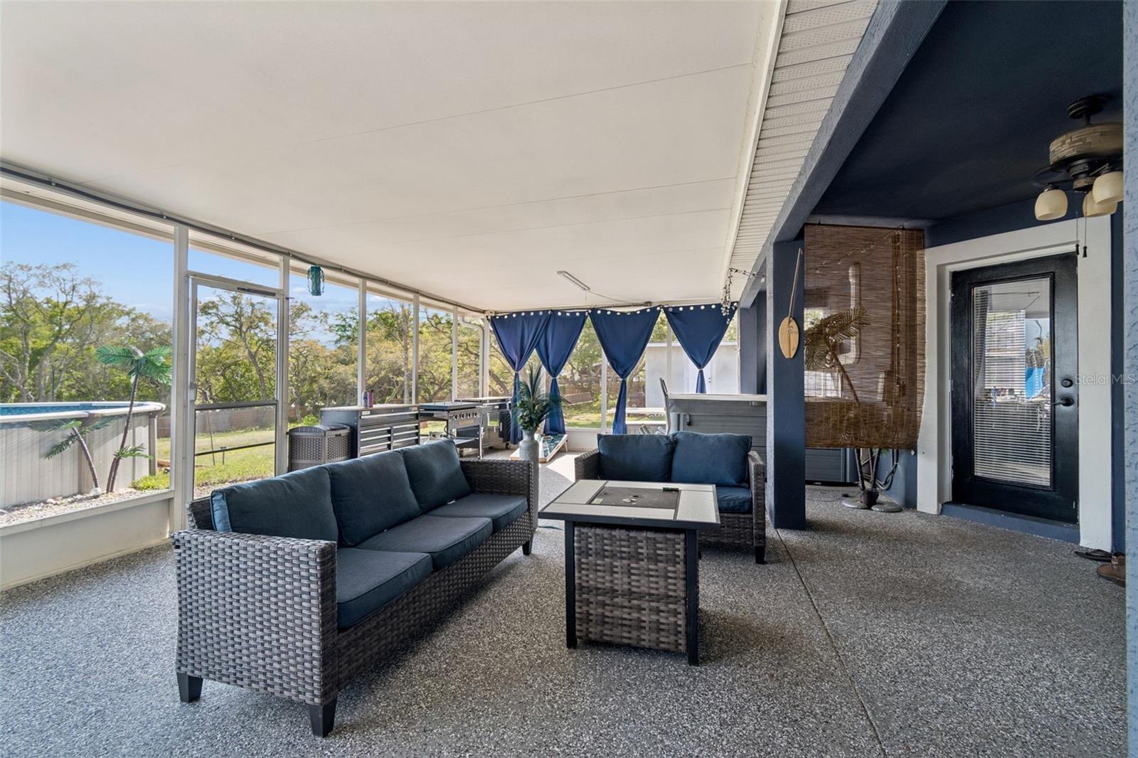 HUDSON GROVE ESTATES - Residential