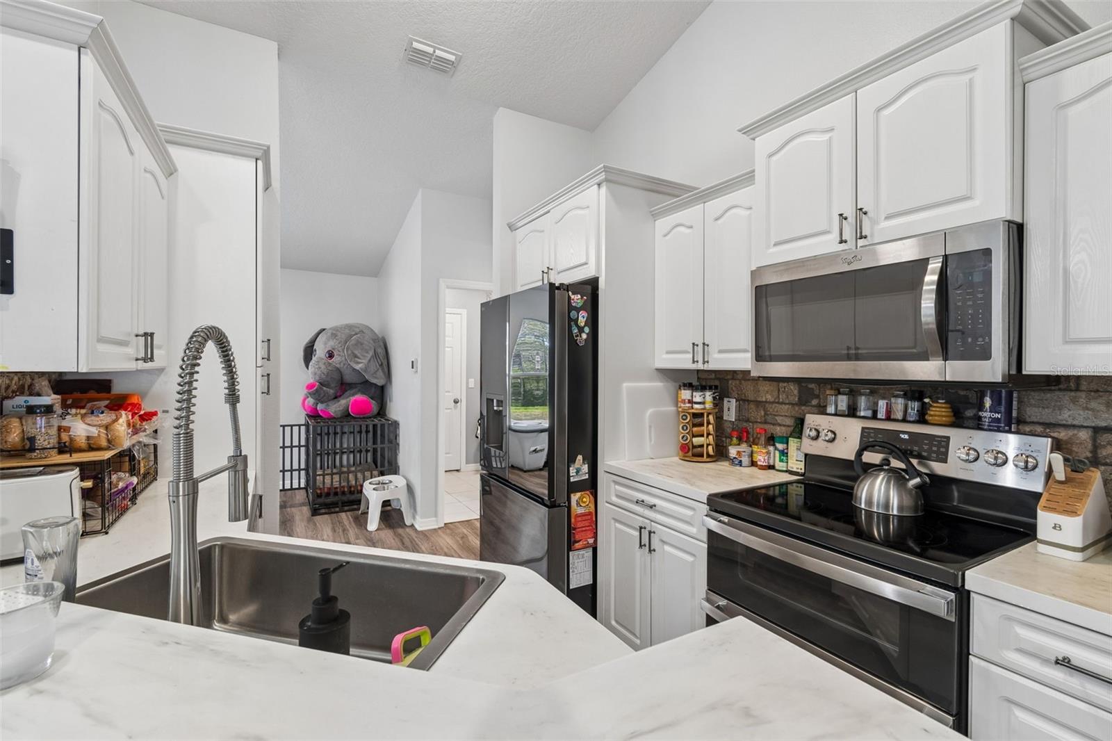 HUDSON GROVE ESTATES - Residential