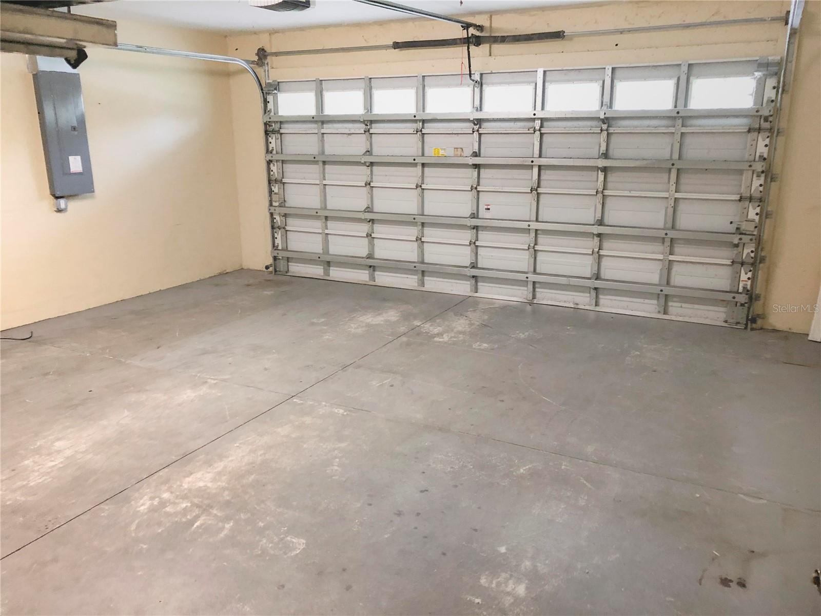 PORT CHARLOTTE SUB 25 - Residential Lease