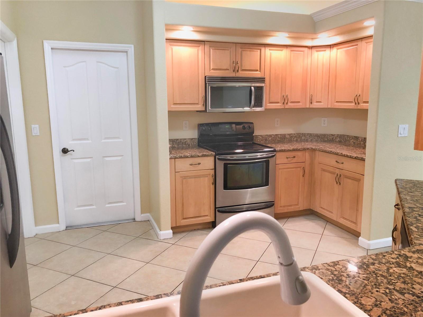PORT CHARLOTTE SUB 25 - Residential Lease