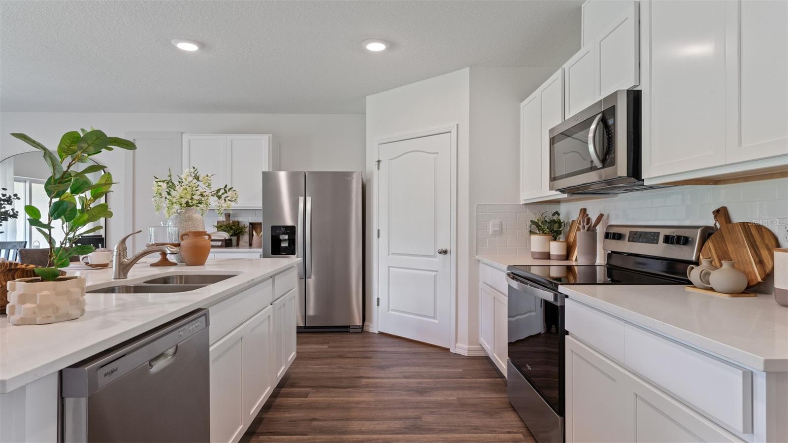 5836 GALLOPING DRIVE
