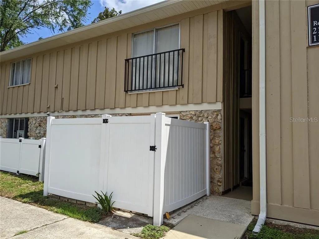 HAWTHORNE RESERVE - Residential Lease