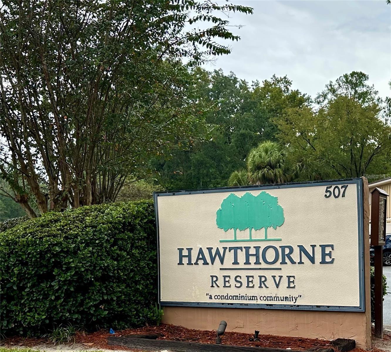HAWTHORNE RESERVE - Residential Lease