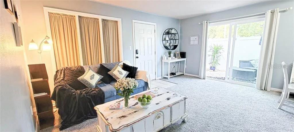 HAWTHORNE RESERVE - Residential Lease