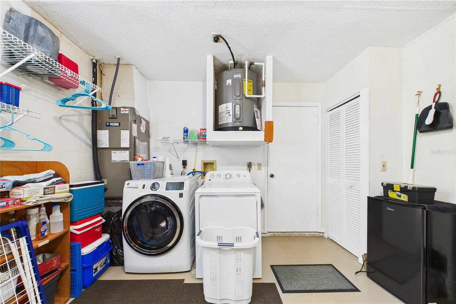 PALM-AIRE AT SARASOTA 9-B - Residential