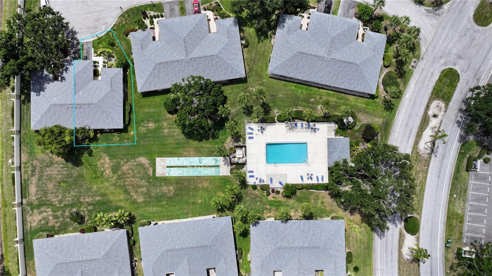 PALM-AIRE AT SARASOTA 9-B - Residential