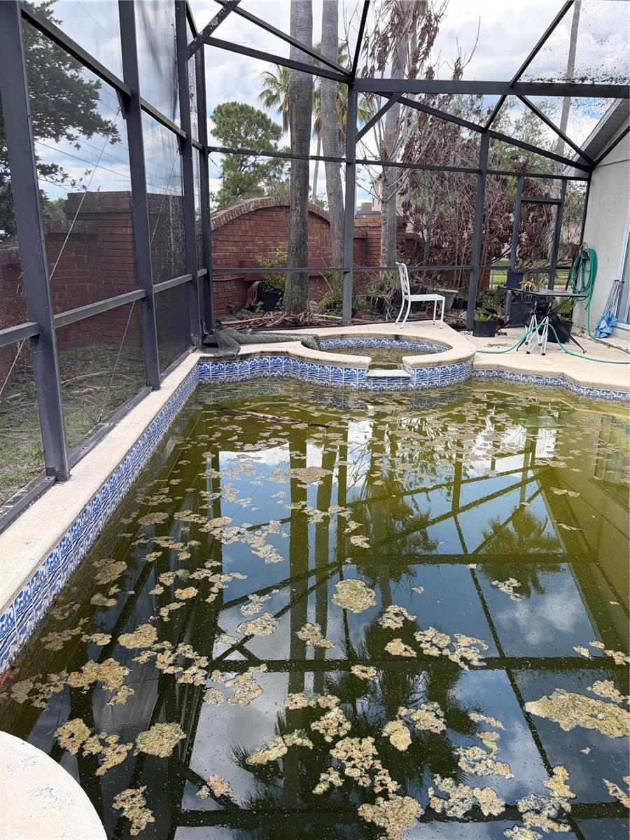 EAGLE POINTE - Residential