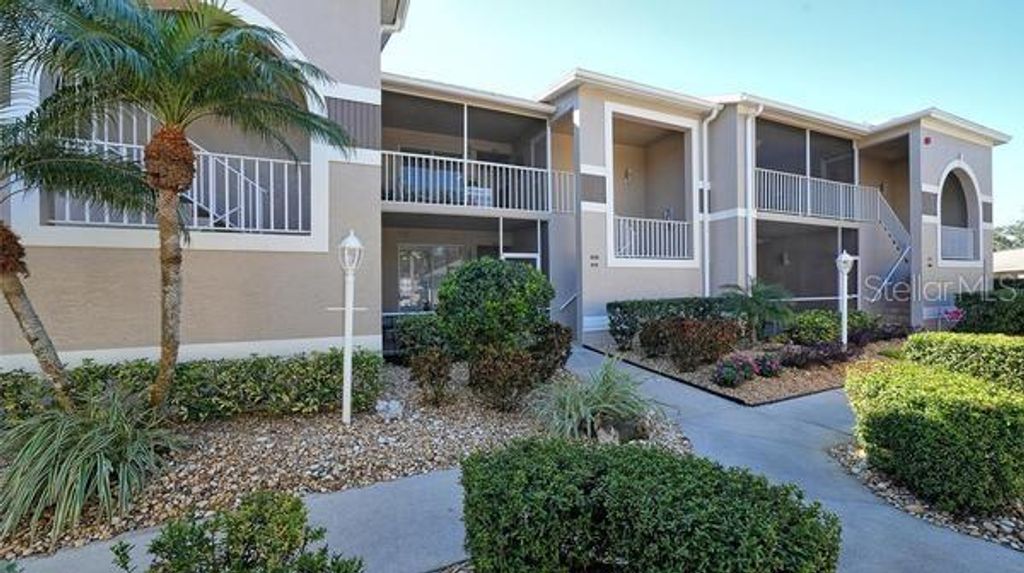 Photo of 9601 Castle Point Drive #815, Sarasota, FL 34238 (MLS # A4680590)