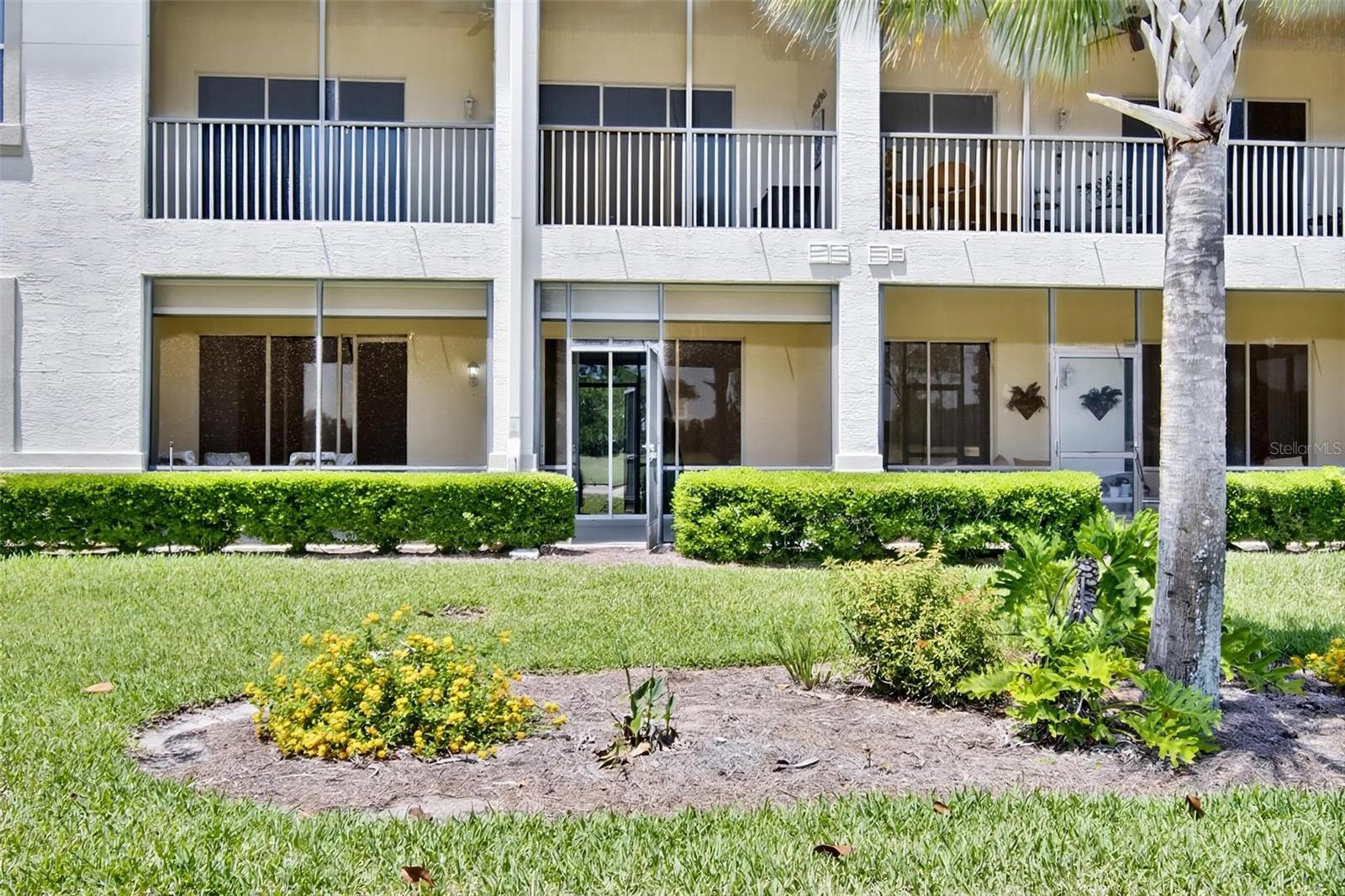 RIVERVIEW CONDOS/GRAND HAVEN - Residential