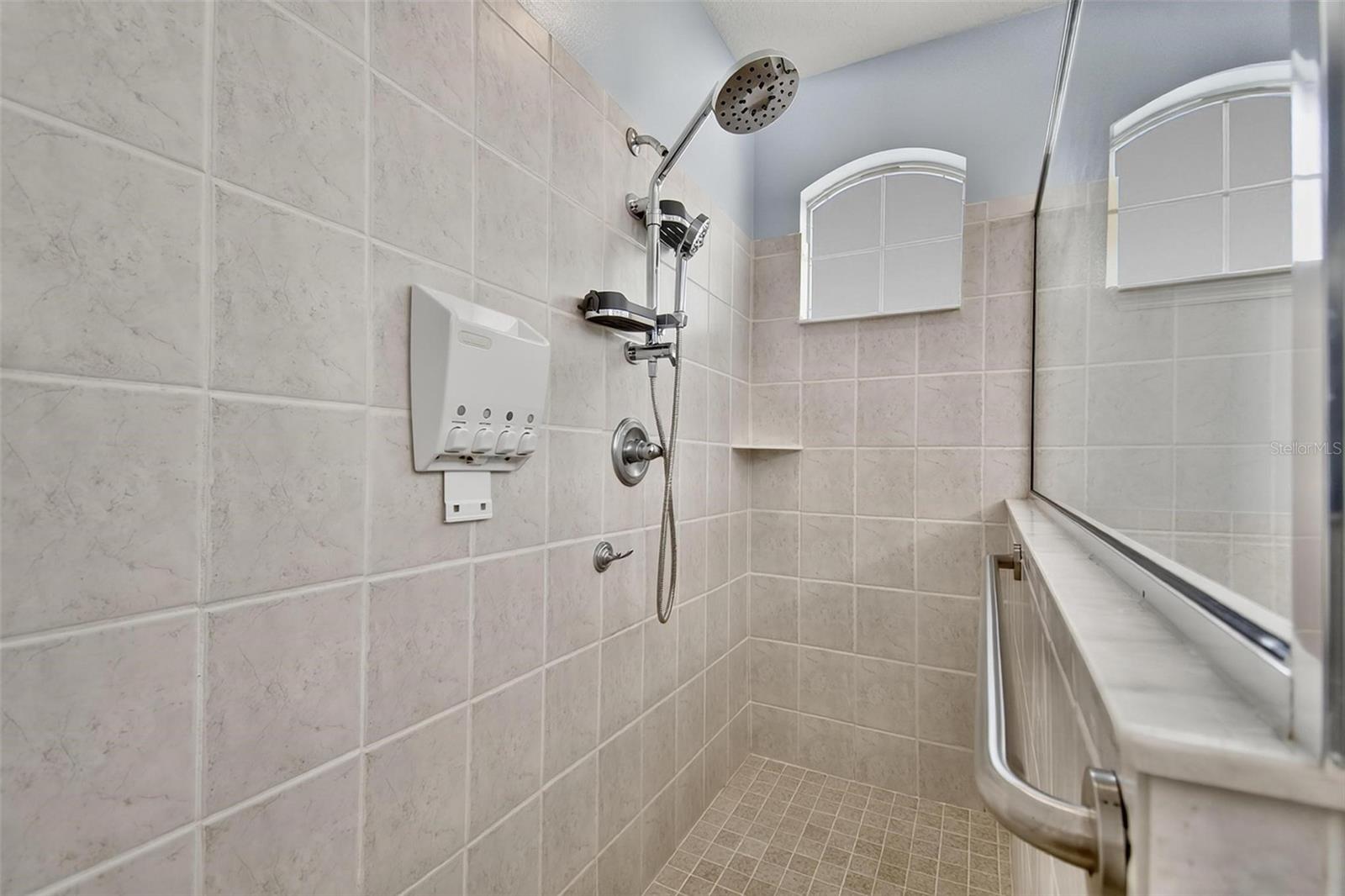 RIVERVIEW CONDOS/GRAND HAVEN - Residential