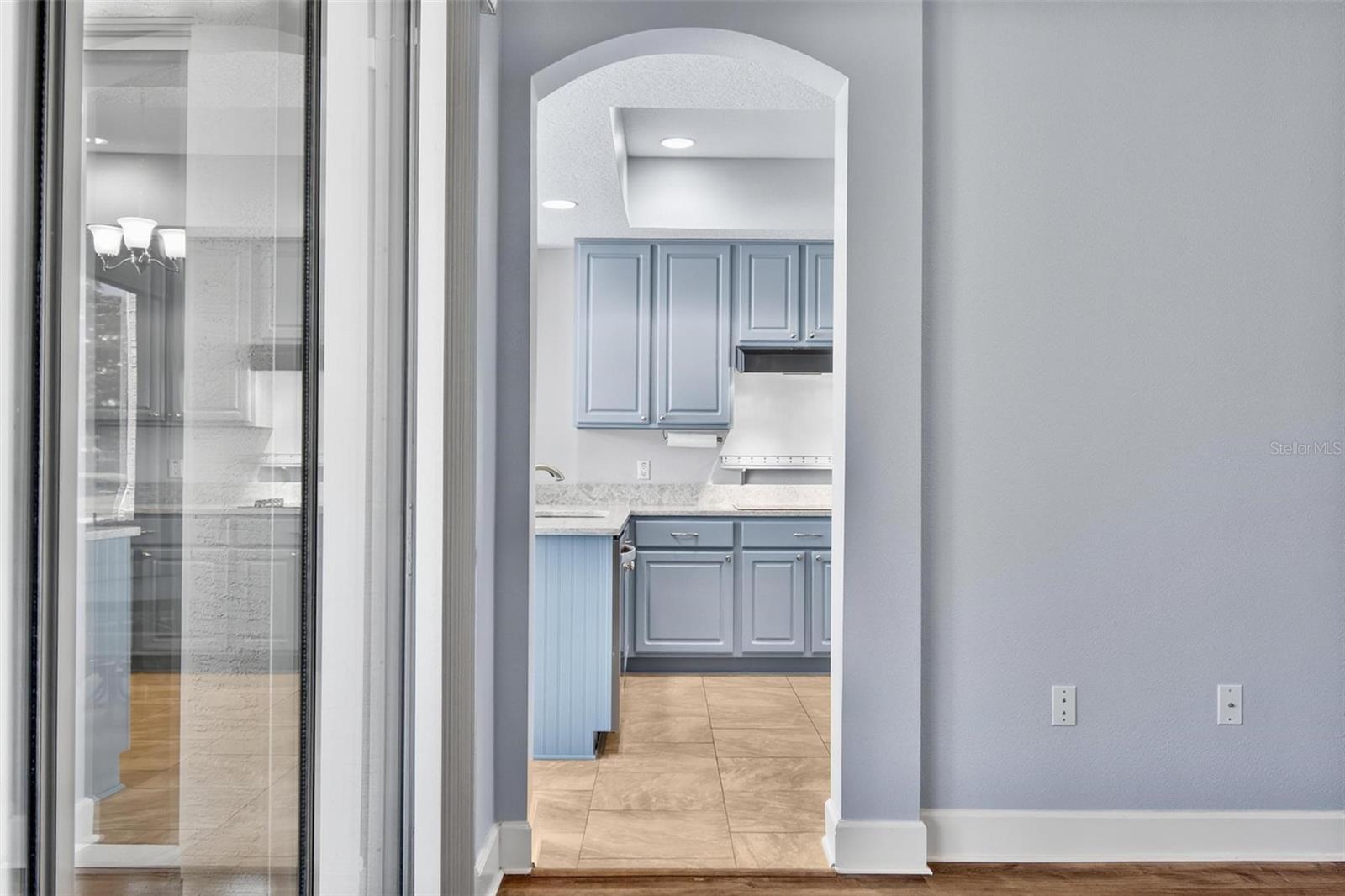 RIVERVIEW CONDOS/GRAND HAVEN - Residential