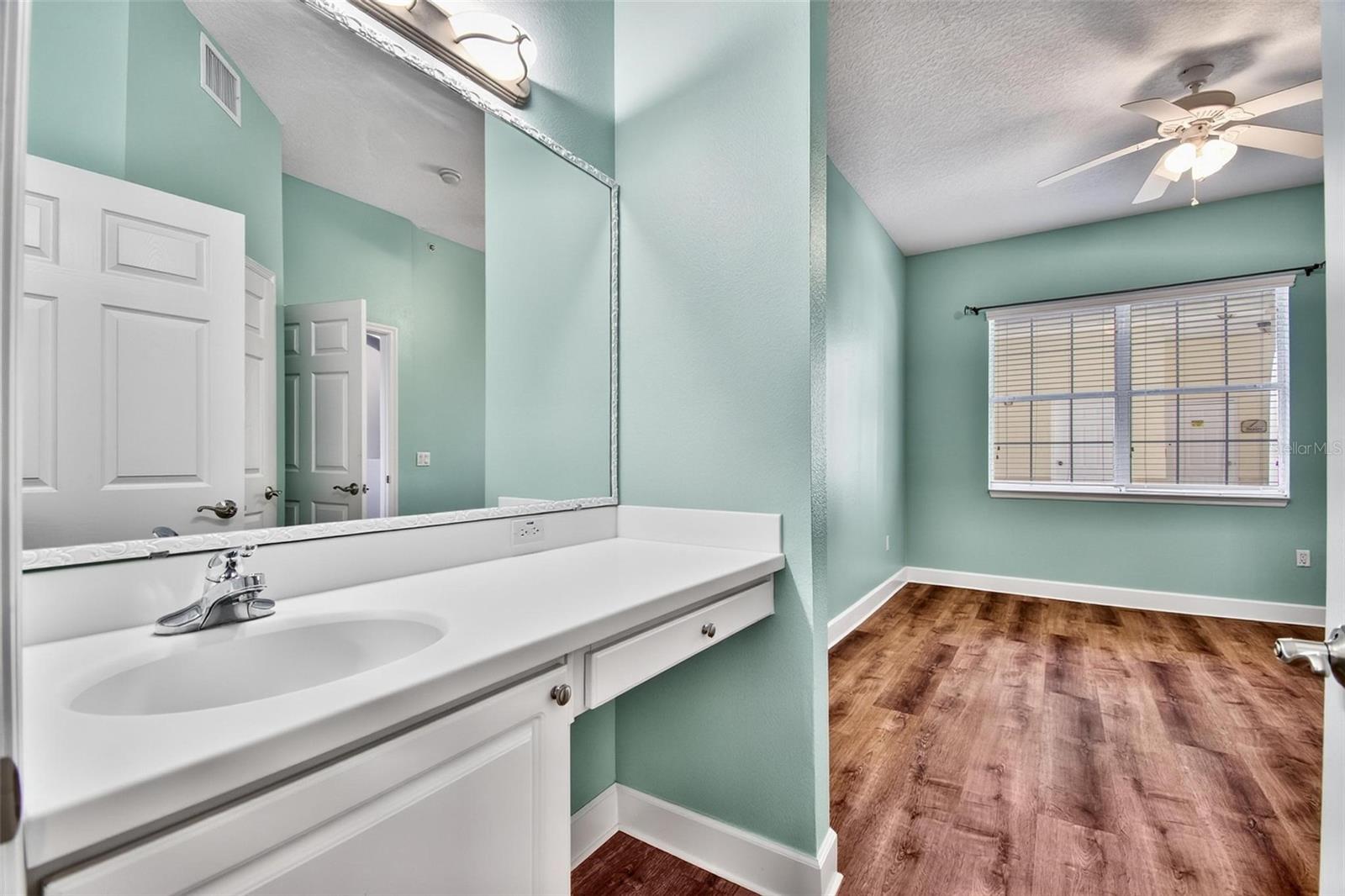 RIVERVIEW CONDOS/GRAND HAVEN - Residential