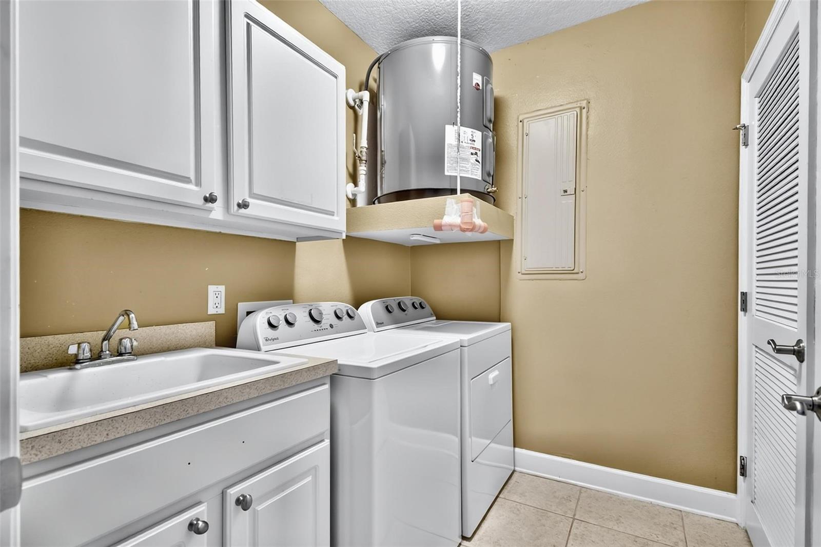 RIVERVIEW CONDOS/GRAND HAVEN - Residential