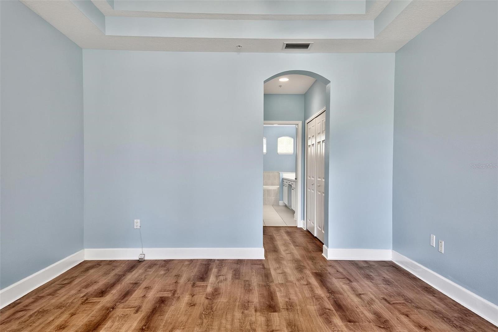 RIVERVIEW CONDOS/GRAND HAVEN - Residential