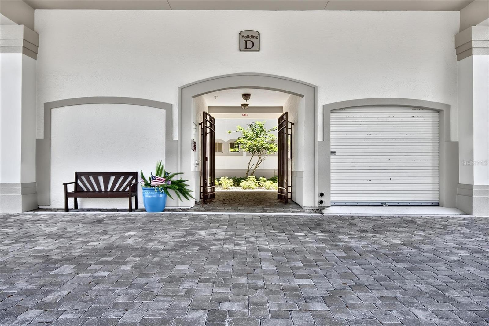 RIVERVIEW CONDOS/GRAND HAVEN - Residential