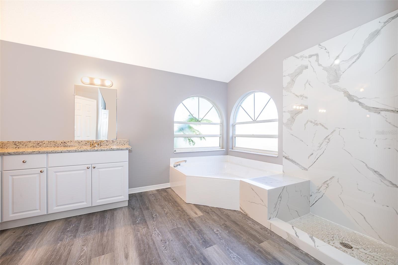 HIAWASSEE OAKS - Residential