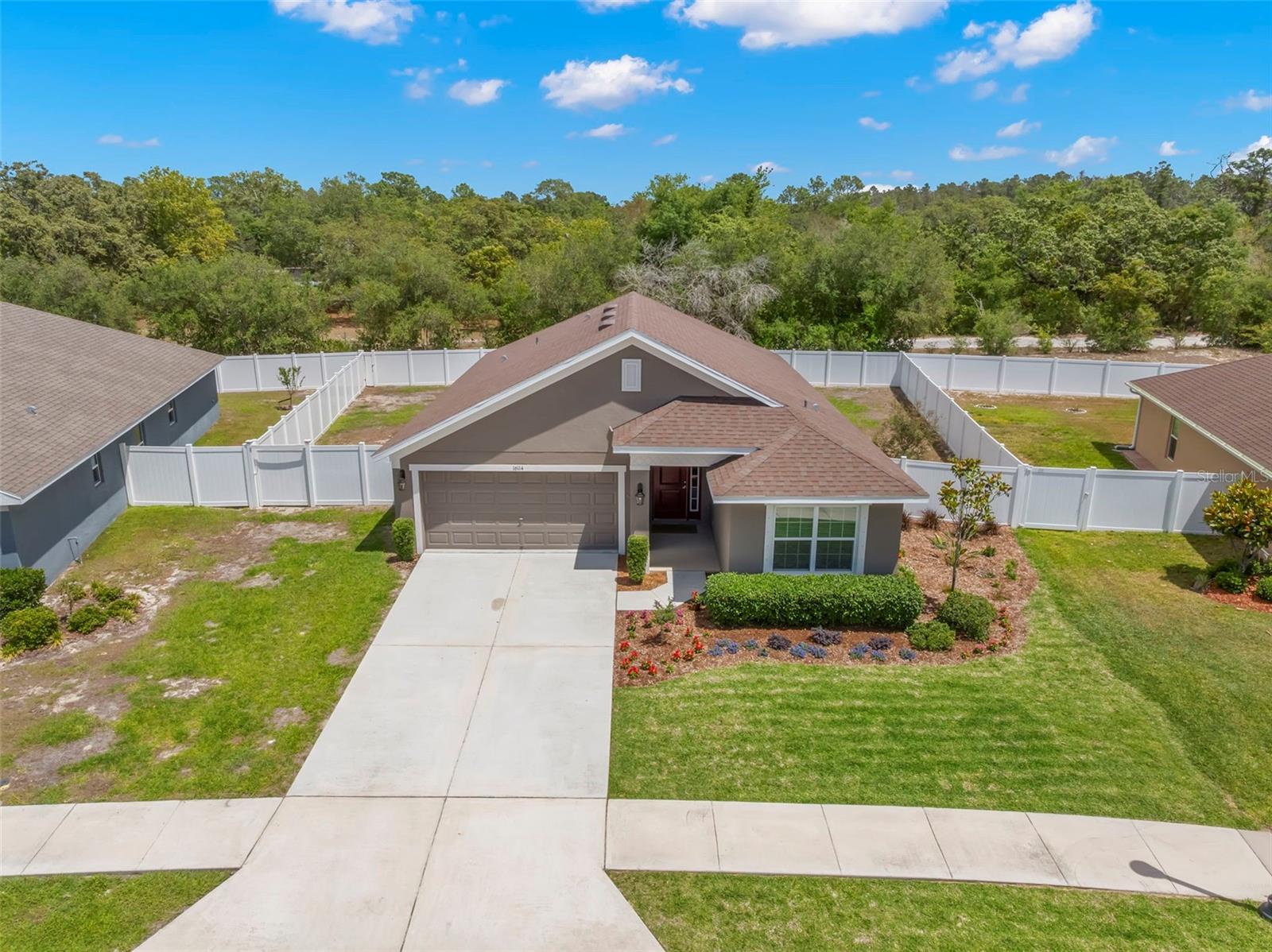 SUMMER CHASE - Residential